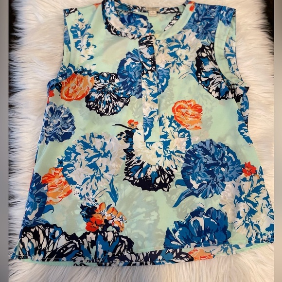 J. Crew Tops - J. Crew Hydrangea Print Polyester Shell - 10 Petite